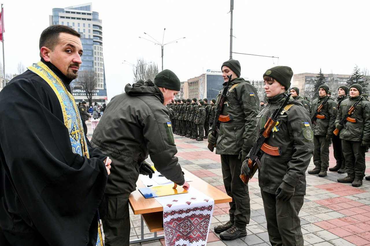 В Запорожье 135 парней и девушек приняли присягу на верность Украине. ФОТО