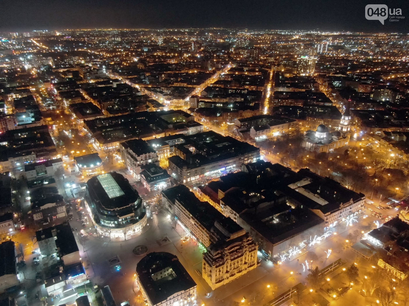 С высоты птичьего полета: красивые фотографии ночной Одессы. ФОТО