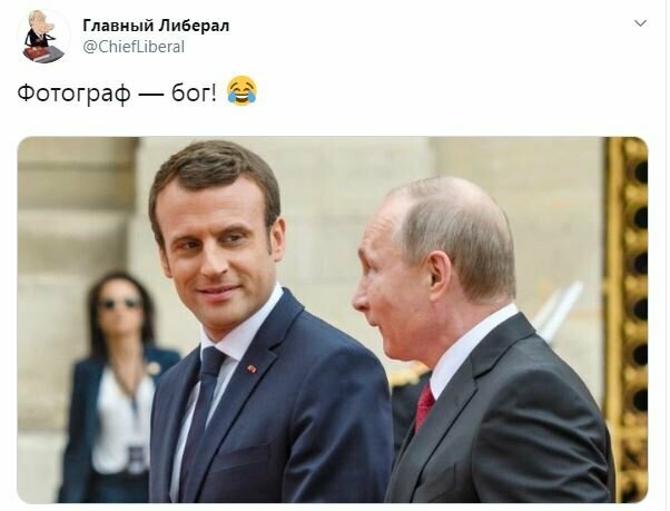 В сети высмеяли фото с одиноким Путиным. ФОТО