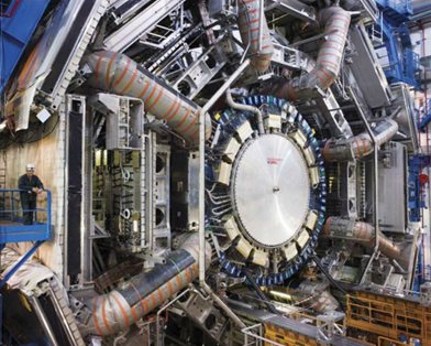 Физики CERN увидели, на что распадается бозон Хиггса