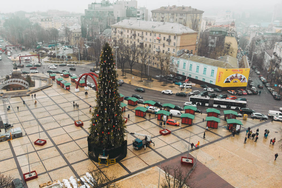 Но уже сейчас видно, сколько будет торговых лотков с сувенирами