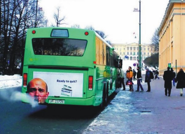 Рекламные изображения на автобусах, как произведения искусства