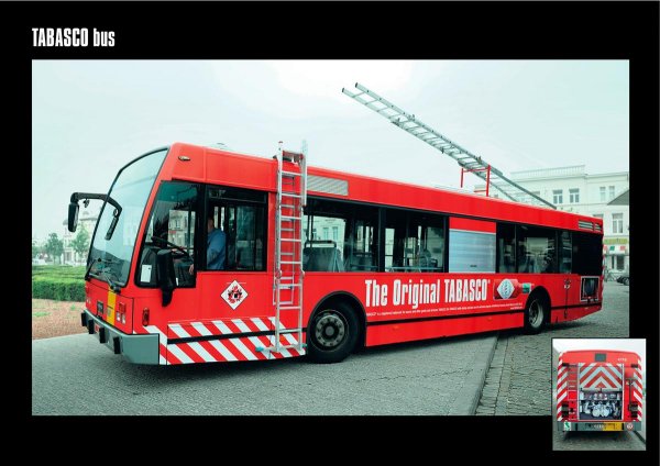 Рекламные изображения на автобусах, как произведения искусства
