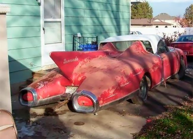 Реставрация старого Plymouth Tornado 1958 года. ФОТО