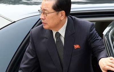 Дядю Ким Чен Уна отправили в отставку за "совершение немыслимых преступлений"