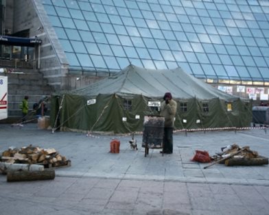 Спасатели решили не ставить пункты обогрева на Майдане