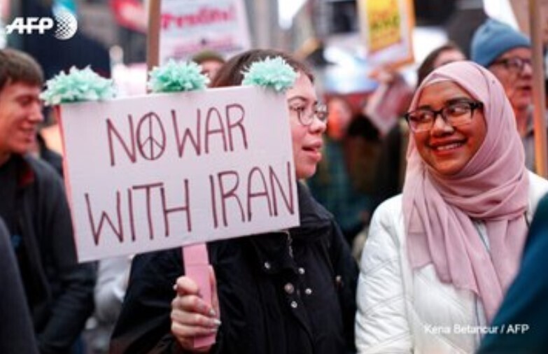 В США активисты выступили против войны с Ираном. ФОТО