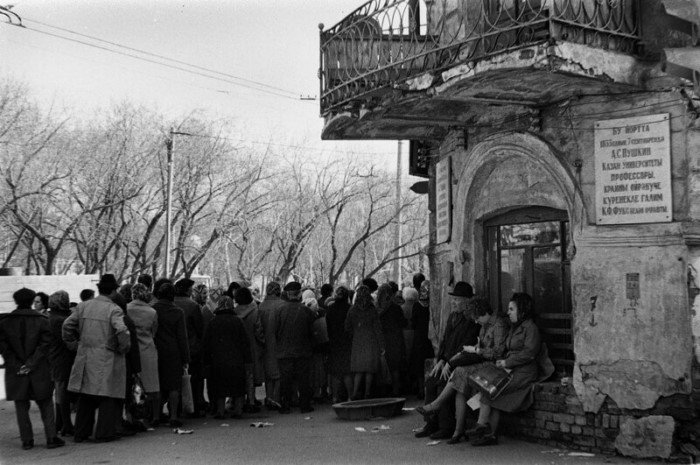 Очереди в СССР на снимках