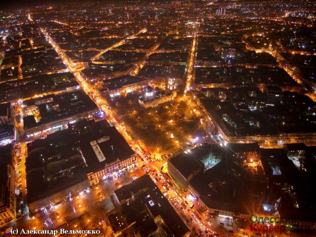 В сети показали вечернюю Одессу с высоты птичьего полета. ФОТО