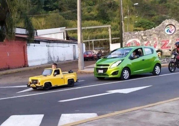 Странный и удивительный тюнинг автомобилей