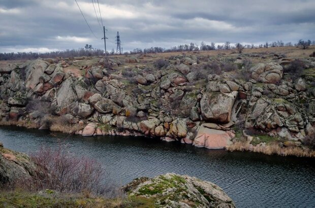 В сети показали, как сейчас выглядят Токовские водопады под Днепром. ФОТО