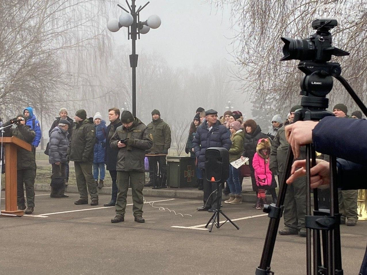 В Кривом Роге на верность украинскому народу присягнули 43 нацгвардейца. ФОТО