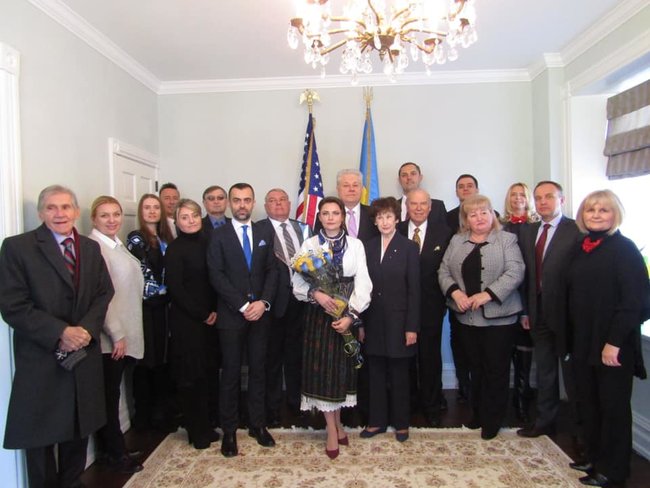 В Филадельфии открыли почетное консульство Украины, - посольство 06