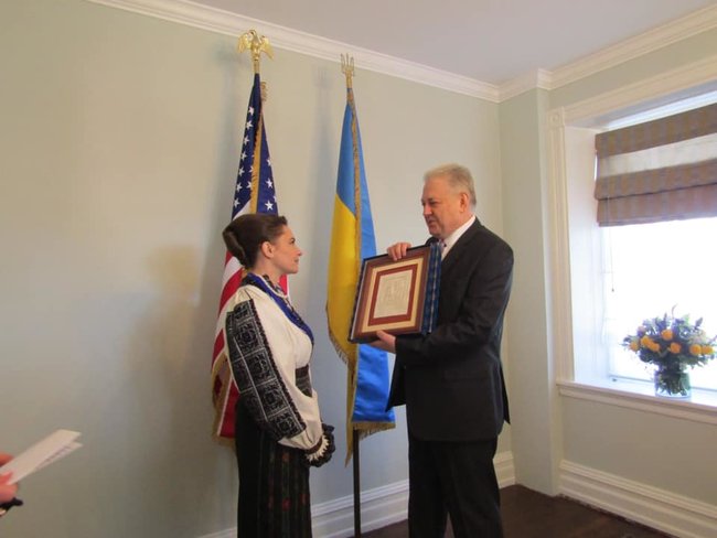 В Филадельфии открыли почетное консульство Украины, - посольство 08