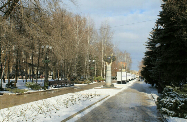 В сети показали фото оккупированного Донецка в снегу. ФОТО