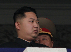 Ким Чен Ын призвал армию КНДР быть готовой начать войну без предупреждения 