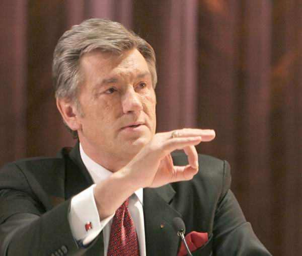 Ющенко: Сосед слева поломал нам забор, а у соседа справа мы просим денег на его починку 