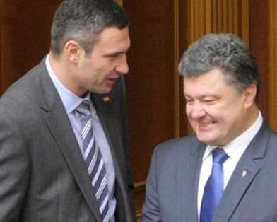 Украинцы больше всего доверяют среди политиков Кличко и Порошенко