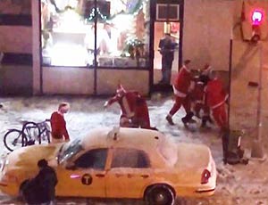 Банды Санта-Клаусов ограбили ювелирные магазины в Албании и Косово 