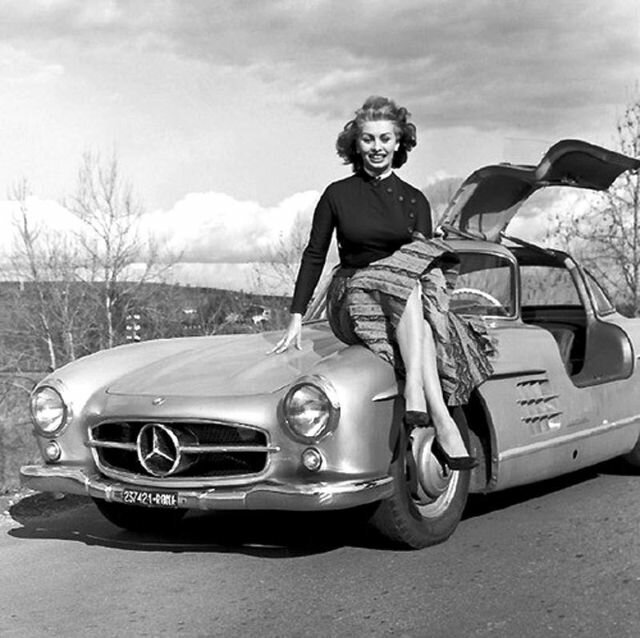 Роскошная Софи Лорен и ее Mercedes-Benz 300SL