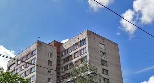 В Кропивницком строитель упал с 9-го этажа и выжил. ВИДЕО