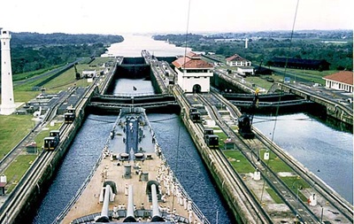 Панамский канал все же реконструируют