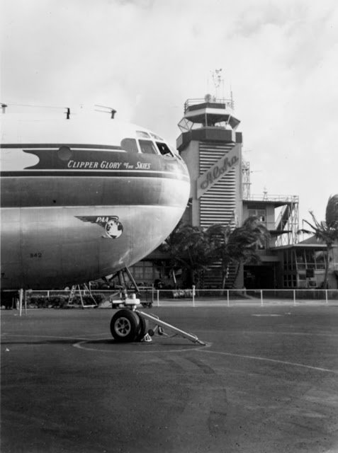 Boeing 377 Stratocruiser - самый большой и быстрый самолёт в коммерческой авиации