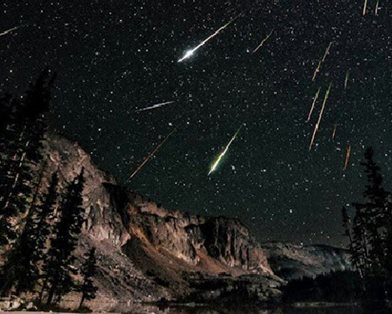 Жители Земли смогут увидеть метеоритный дождь из остатков "кометы века"