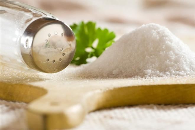 Минздрав: украинцы едят слишком много соли