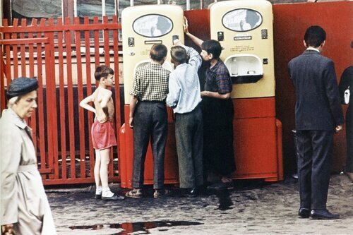 Советские автоматы по продаже газированной воды