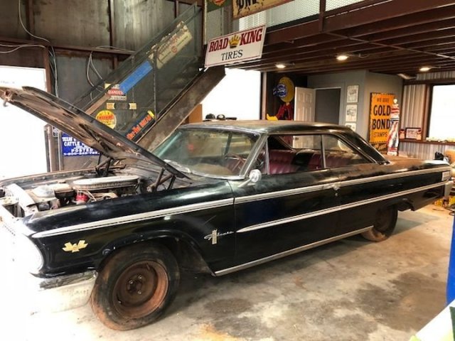 Ford Galaxie 1963 года, который долго пробыл в карьере