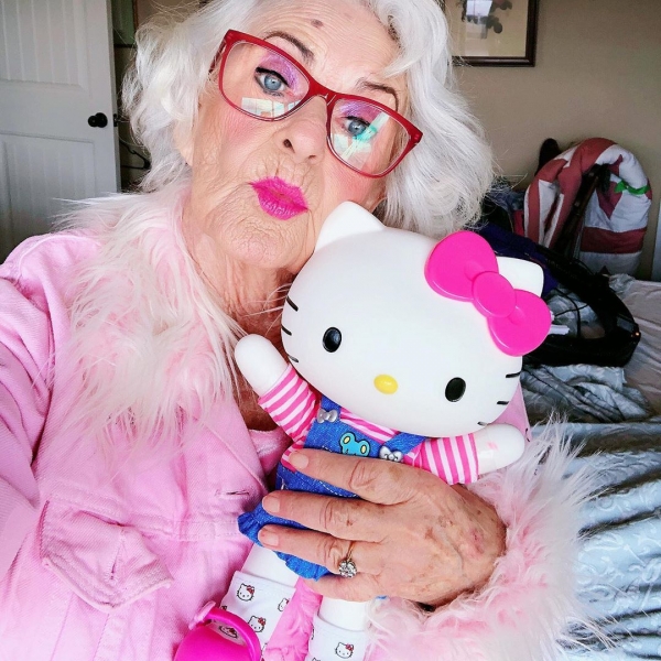 91-летняя бабуля-зажигалка Элен Рут ван Винкл, или Как нужно встречать старость. ФОТО