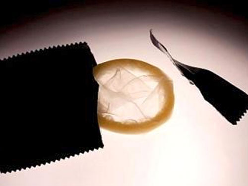 В США порнокомпанию оштрафовали на 78 тыс за неиспользование презервативов