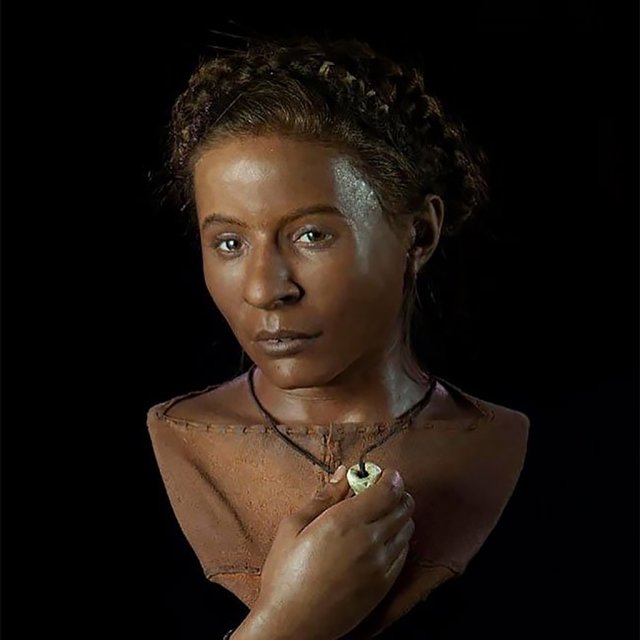 Скульптор-археолог создал реалистичные портреты древних людей
