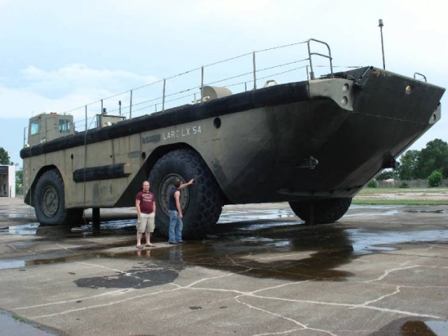 Странные автомобили и необычный транспорт на дорогах