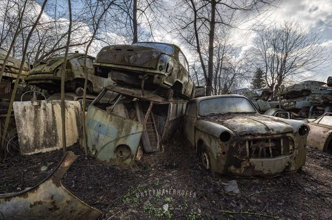 Покинутые автомобили на снимках Питера Унтермайерхофера