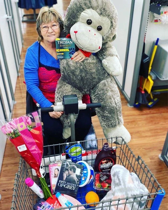 Бабуля-приколистка прославилась, позируя для рекламы супермаркета Walmart. ФОТО