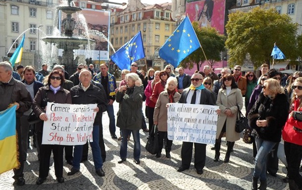 В Лондоне, Париже и Нью-Йорке прошли акции в поддержку Евромайдана
