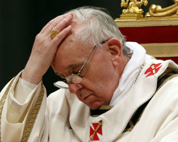 Папа Римский молится о погибших украинцах и просит мира