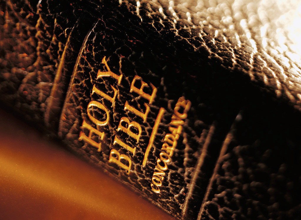 Библия спасла американца от смерти 