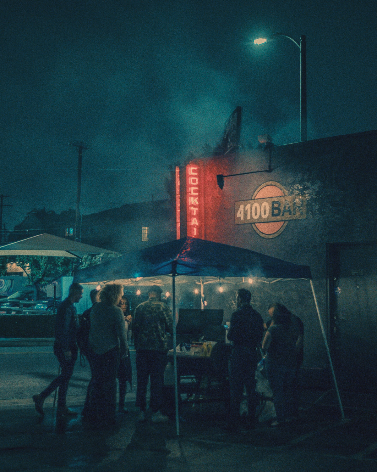 Фотограф показывает волшебный Лос-Анджелес, вызывая ностальгию по неону. ФОТО