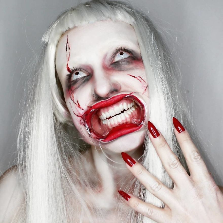 Визажист из Берлина делает жуткий и невероятный хэллоуинский макияж. ФОТО