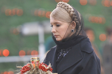 Украинцы в соцсетях отправляют Тимошенко на пенсию и в "сад"