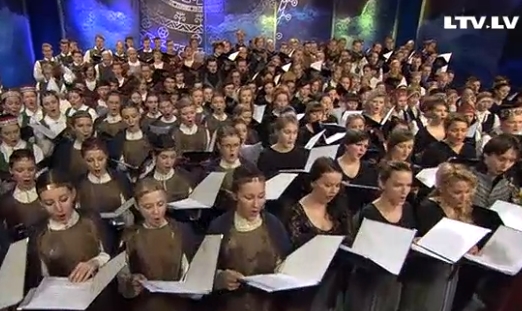 В Латвии в эфире популярного музыкального шоу спели гимн Украины