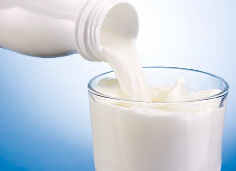 Рада отказалась давать работникам молоко за вредность