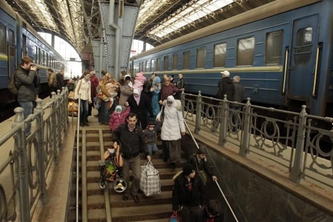 Крымские беженцы просят украинские власти позаботиться о них