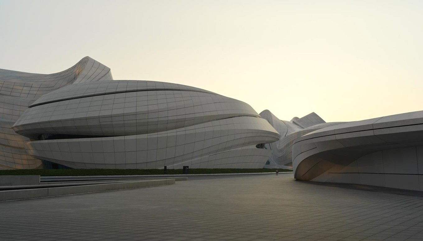 Центр культуры и искусств от Zaha Hadid Architects в Китае