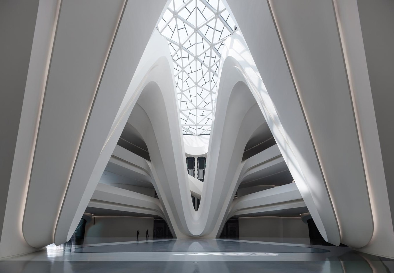 Центр культуры и искусств от Zaha Hadid Architects в Китае