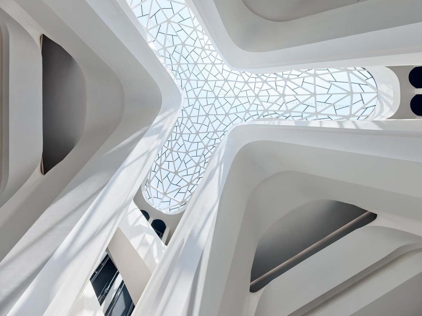 Центр культуры и искусств от Zaha Hadid Architects в Китае
