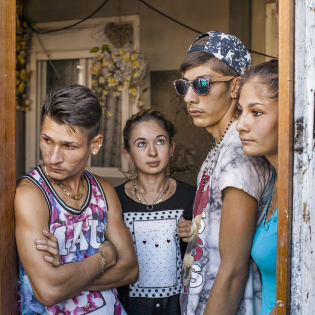 Народ без постоянного места жительства: итальянский фотограф создал уникальный проект о жизни цыган. ФОТО